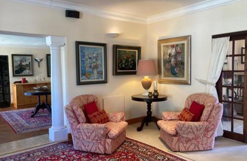 Raithby Apartment | Goldeneye Private Venue Spectre