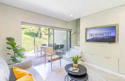 Wilderness Apartment | Gone Coastal - Air-Conditioned - Walk to the Beach