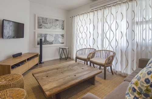 Mountainside Apartment | Gordon's Bay | Protea Place Luxury Three BR Apt