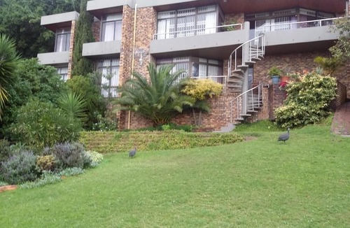 Mountainside Apartment | Gordons Bay Mountainside Apartment