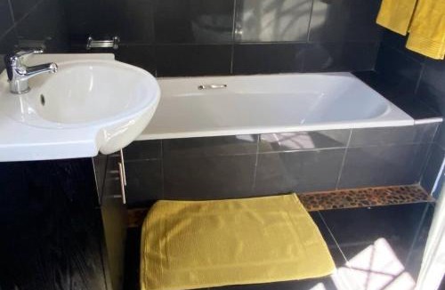Secunda Apartment | Gorgeous 2-Bedroom apartment