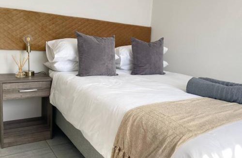 Secunda Apartment | Gorgeous 2-Bedroom apartment