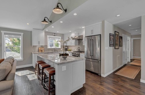 Sonoma House | Gorgeous 4BD w/Pool & Spa; 5 mins to Sonoma Square