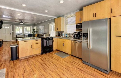 Midtown Sacramento House | Gorgeous Midtown Get Away With Great Location