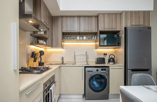 Greater Johannesburg Metropolitan Area Apartment | Gorgeous Rosebank Apartment