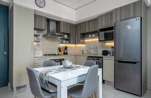 Greater Johannesburg Metropolitan Area Apartment | Gorgeous Rosebank Apartment