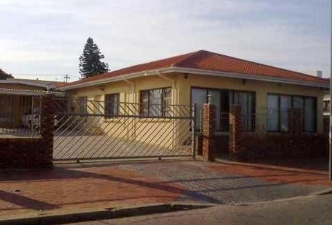 Port Elizabeth Apartment | Gqeberha Self Catering Apartments