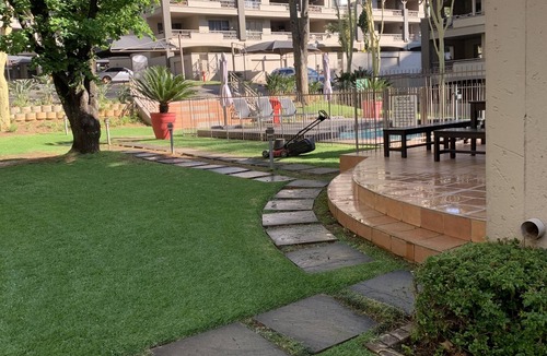 Sandown Apartment | Graystone Apartment