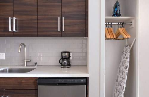 Civic Center Apartment | Great Soma 1BR w/Pet Spa & Pool, nr Coffee & Shops, by Blueground