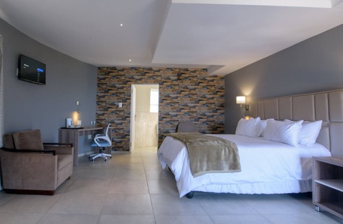 Mdumbi Hotel | Green Fields Hotel