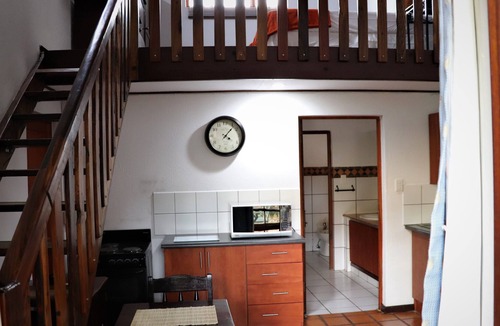 Garsfontein House | Greenwoods invites you to experience country life in the heart of the city.