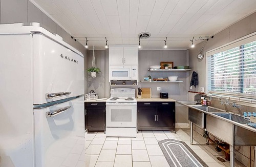 Gualala House | Gualala 2BR dog-friendly coastal cabin with firepit near trails