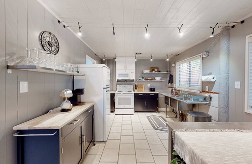 Gualala House | Gualala 2BR dog-friendly coastal cabin with firepit near trails