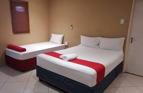 Tonga House | Guduza Guest House