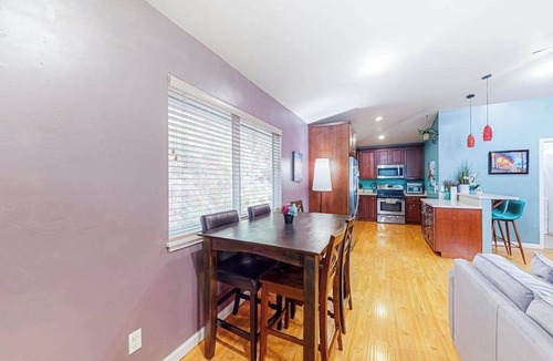 Guerneville House | Guerneville 2BR forest home with AC — walk to downtown & the river