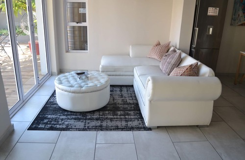 Rondebosch House | Guest House & Beauty spa