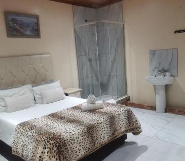 Storms River House | Guest Lodge on the Edge