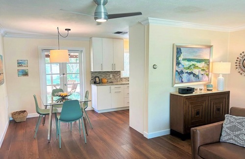 Alta Vista House | Guests Love this 5 Star Home & Location Walk DTWN, Trolley> Lido Beach, Pets OK!