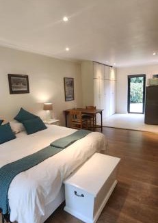 Stellenbosch Apartment | Guinea Vine