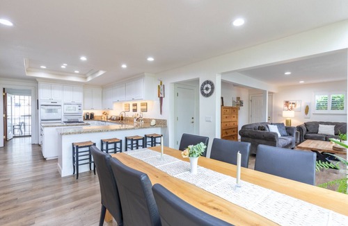 Sonoma House | Gustafson Estate: Luxurious vineyard retreat!
