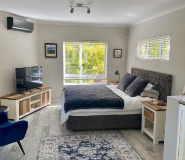 Somerset West Apartment | Hack's Shack