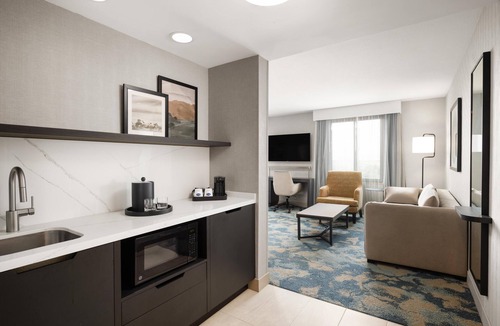 Alameda Hotel | Hampton Inn & Suites Oakland Airport-Alameda