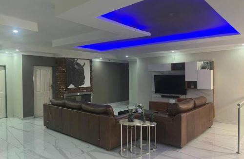 Malelane Villa | Hanyisa Villa