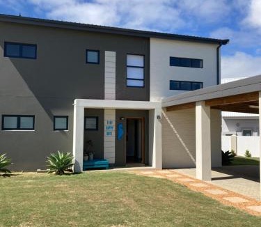 Port Beaufort House | Happy Days Holiday Home