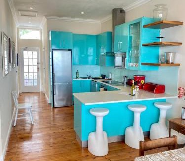 Kalk Bay Apartment | Harbour Views
