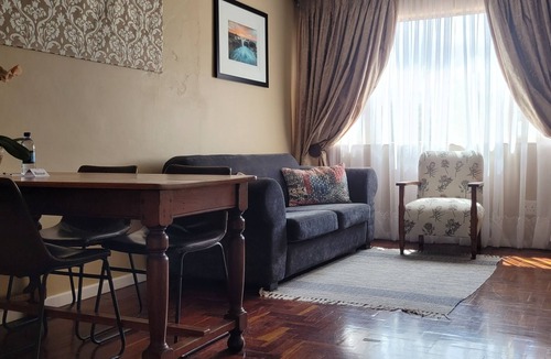 Nahoon Bed & Breakfast | Harewood Lodge