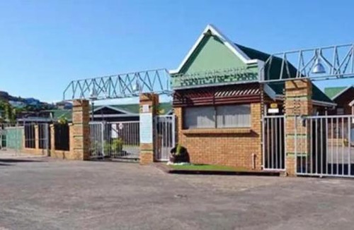 Hartenbos House | Hartenbos Family Holiday house in gated development