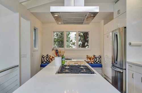 Healdsburg House | Heavenly Hideaway - Wine Tastings Included