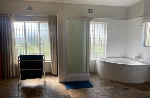 Bloemfontein House | HEELTEVREDE Self-Catering farmhouse