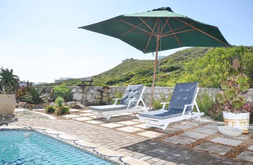 Yzerfontein Apartment | Hemelstoep Pool View