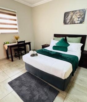 Groot Drakenstein House | Hendrinas Guesthouse