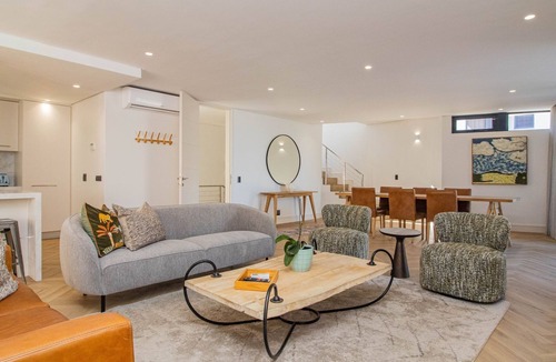 Hermanus City-Centre Apartment | Hermanus Luxury Apartments