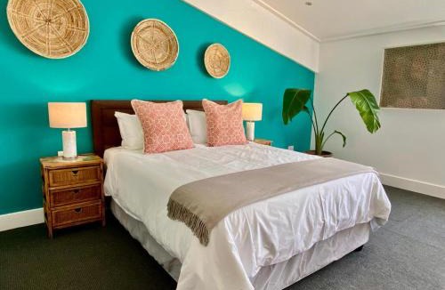 Hermanus City-Centre Apartment | Hermanus Waterfront Apartment