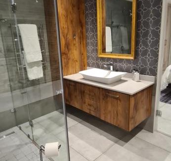 Vermont Apartment | Hermanus Whale Coast Accommodation Vermont