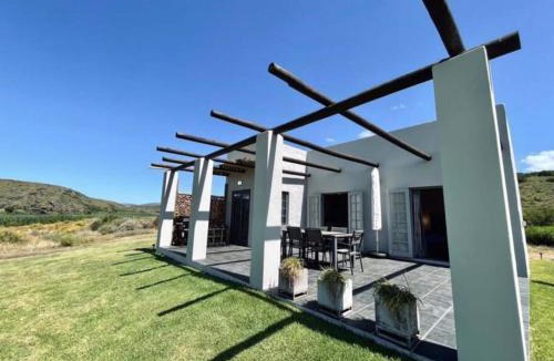 Port Beaufort House | Heron Cottage - Living The Breede