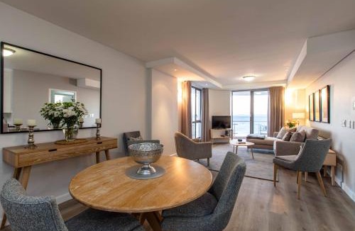 Strand Apartment | Hibernian Towers 807, Beach Road, Strand