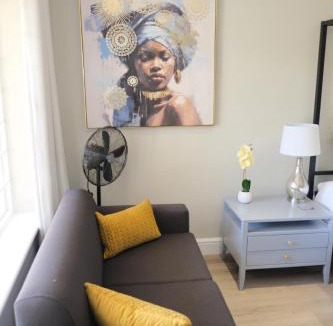 Constantia House | High Hedges Guest Suites Constantia