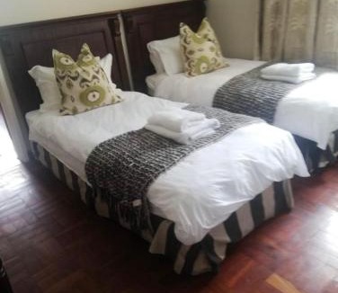 Durban North Bed & Breakfast | Hilltop Manor Bed and Breakfast
