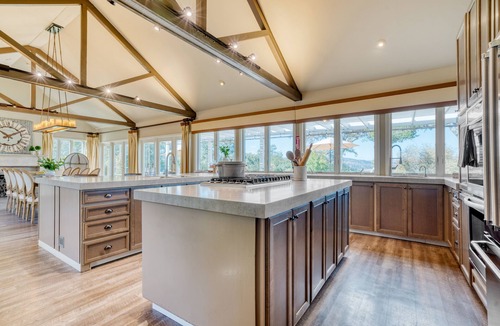 Glen Ellen House | Hilltop Pool + Patio + Panoramic Views | Wine Country Retreat | Sonoma Sunshine
