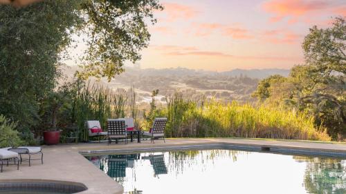 Glen Ellen House | Hilltop Pool Patio Panoramic Views Wine Country Retreat Sonoma Sunshine