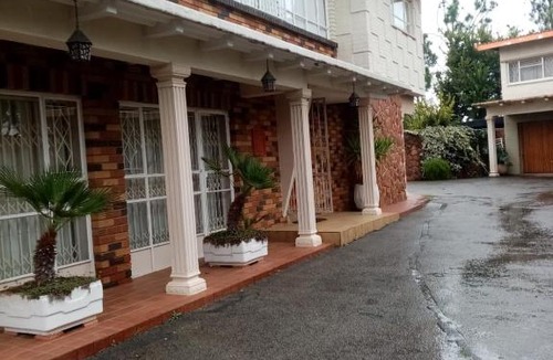 Klerksdorp Apartment | Hilltop town view