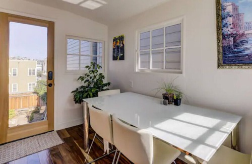 Mission District Apartment | Historic Modern Apartment in Sunny Mission