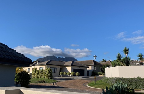 Strand House | Holiday home with pool in secure estate