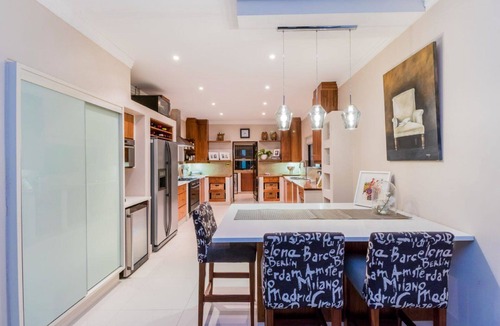 Constantia House | Holiday house Hout Bay for 2 - 10 persons with 4 bedrooms - Holiday house
