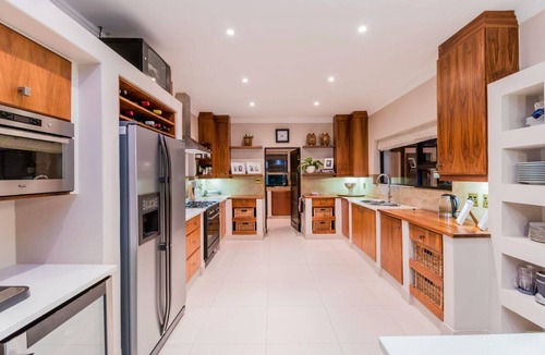 Constantia House | Holiday house Hout Bay for 2 - 10 persons with 4 bedrooms - Holiday house