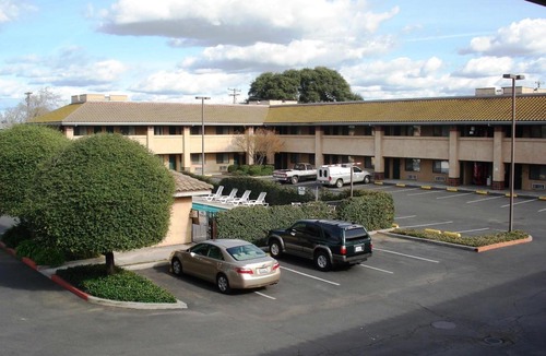 Oakdale Hotel | Holiday Inn Express Oakdale, an Ihg Hotel